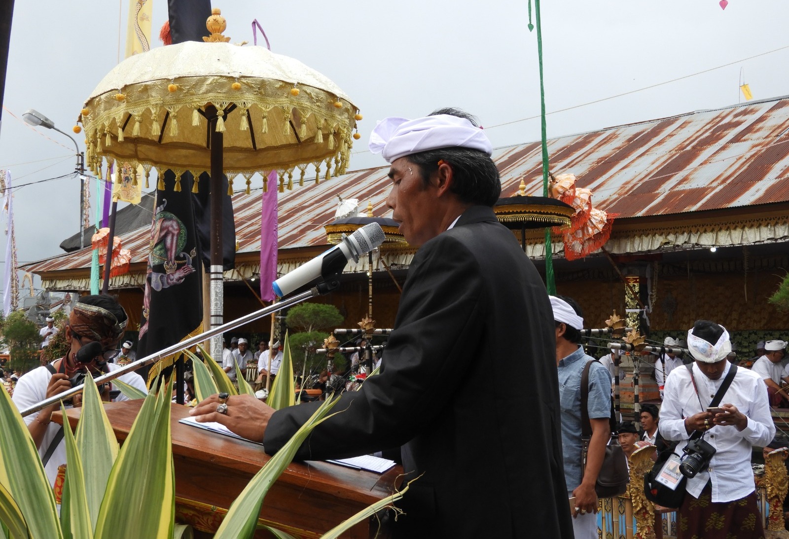 Laporan keuangan Ngusaba Kadasa pada pelaksanaan ritual Maprani.
