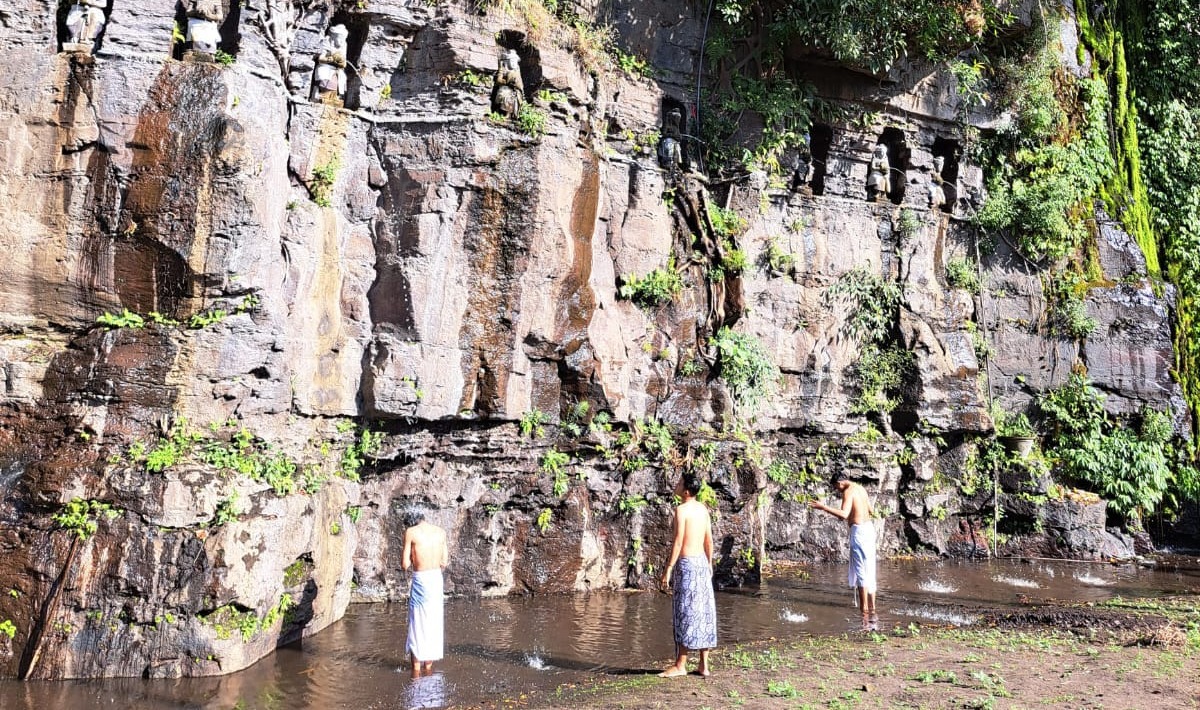 Tirta Mampeh.